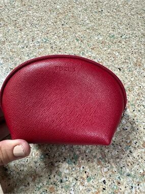 Furla Red Textured Leather Zip purse 5.5”